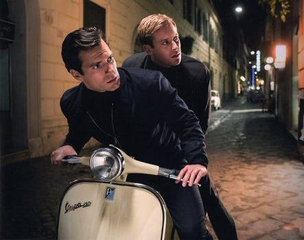 ブロマイド写真★ヘンリー・カヴィル、アーミー・ハマー/『コードネーム U.N.C.L.E.(アンクル)』/バイクに乗るソロ＆イリヤ/【ノーブランド品】