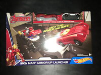 【送料無料】模型車　スポーツカー　ホットホイールアイアンマンマーベルアップランチャトニースタークhot wheels marvel avengers iron man armorup launcher dkt30 tony stark car